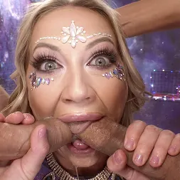 Adira Allure en Muñeca squirting dp y dvp (foto 11) Adira Allure en 'Evil Angel' Muñeca squirting dp y dvp (Miniatura 11)