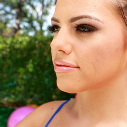 Adriana Chechik en 'Evil Angel' Putas de culo de yoga (Miniatura 5)