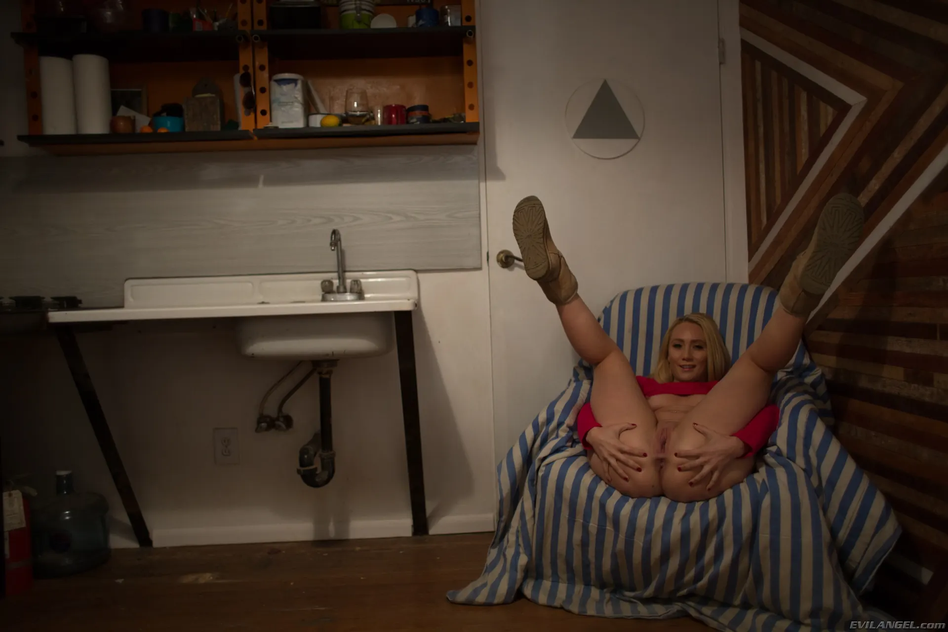 Evil Angel 'Ahogado y empapado 2' protagonizando AJ Applegate (foto 120)