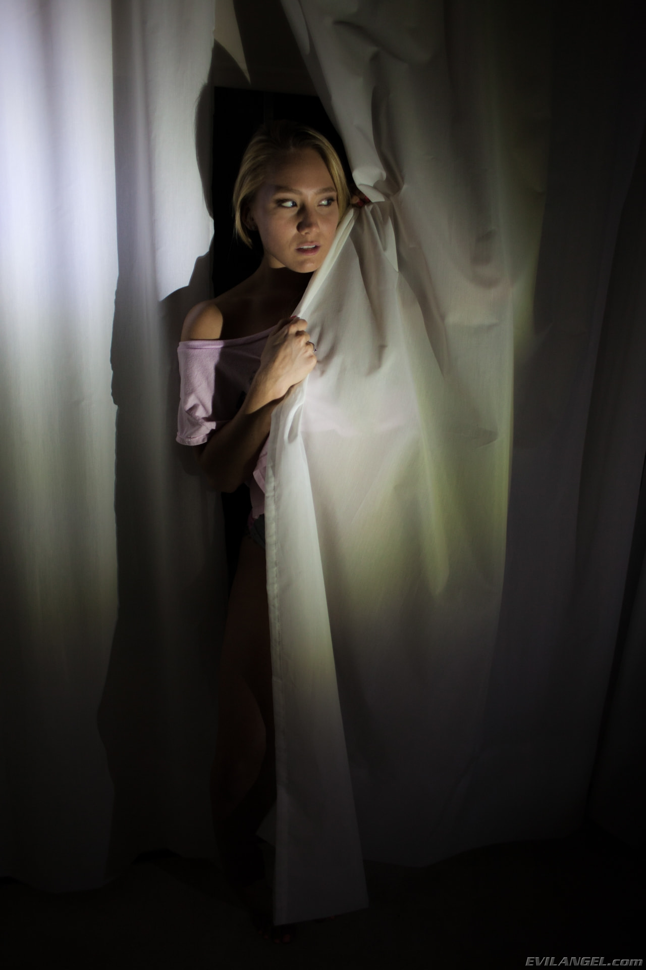 AJ Applegate en 'Evil Angel' Maltratado 6 (Miniatura 12)