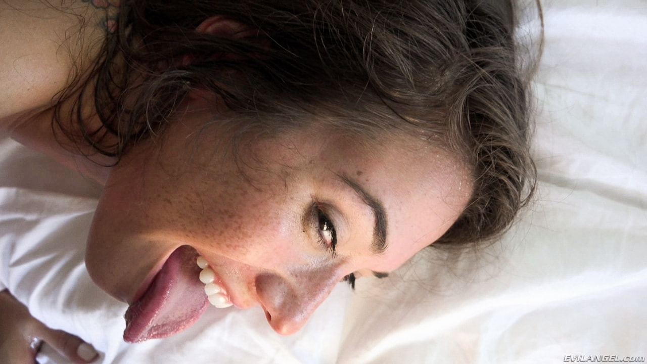 Alexa Pierce en 'Evil Angel' Crudo 21 (Miniatura 12)