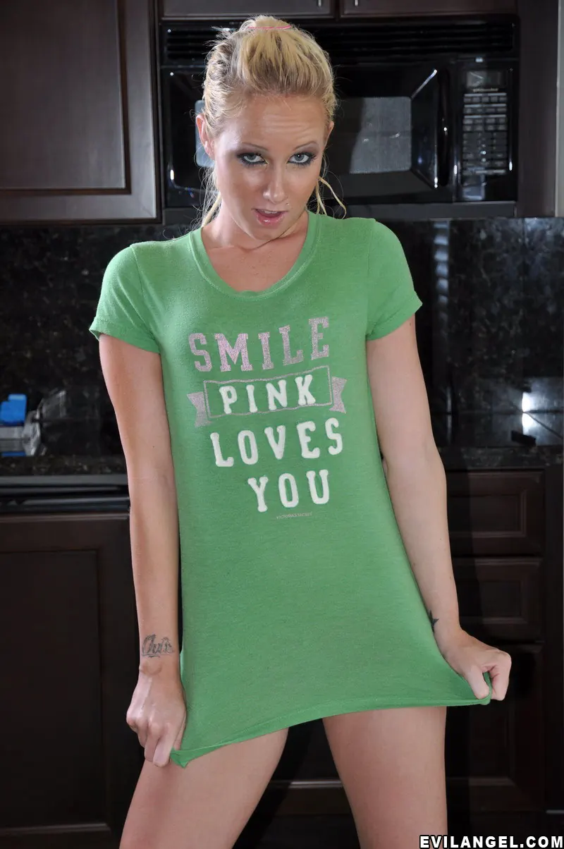 Evil Angel 'Face Fucking Inc 7' starring Alexia Sky (Photo 3)