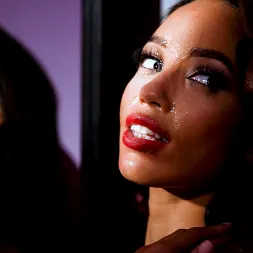 Alexis Tae en 'Evil Angel' Anal Fantasy Sc. 3: Glamour (Miniatura 15)