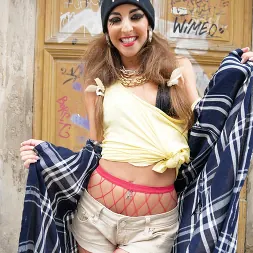 Amirah Adara en 'Evil Angel' ¡Bandidos del DP! (Miniatura 1)