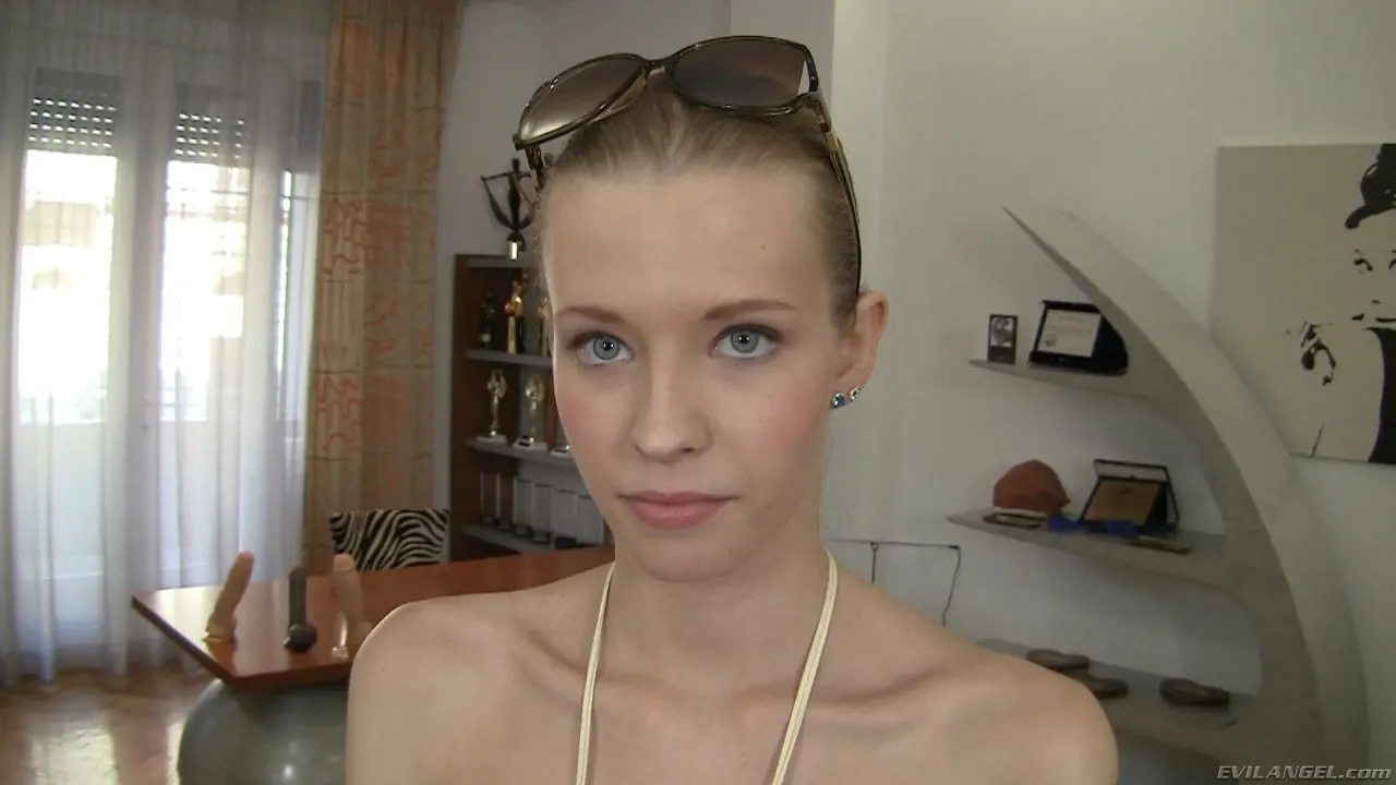 Angel Hott en 'Punto de vista 16 de Rocco' from 'Evil Angel' (foto 4) Evil Angel 'Punto de vista 16 de Rocco' protagonizando Angel Hott (foto 4)