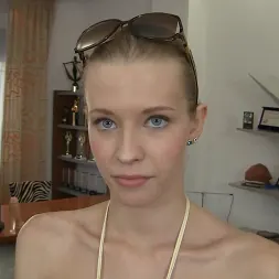 Angel Hott en 'Evil Angel' Punto de vista 16 de Rocco (Miniatura 4)