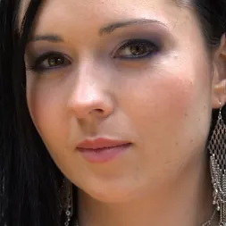 Angell Summers en 'Evil Angel' Clase de estiramiento 12 (Miniatura 1)