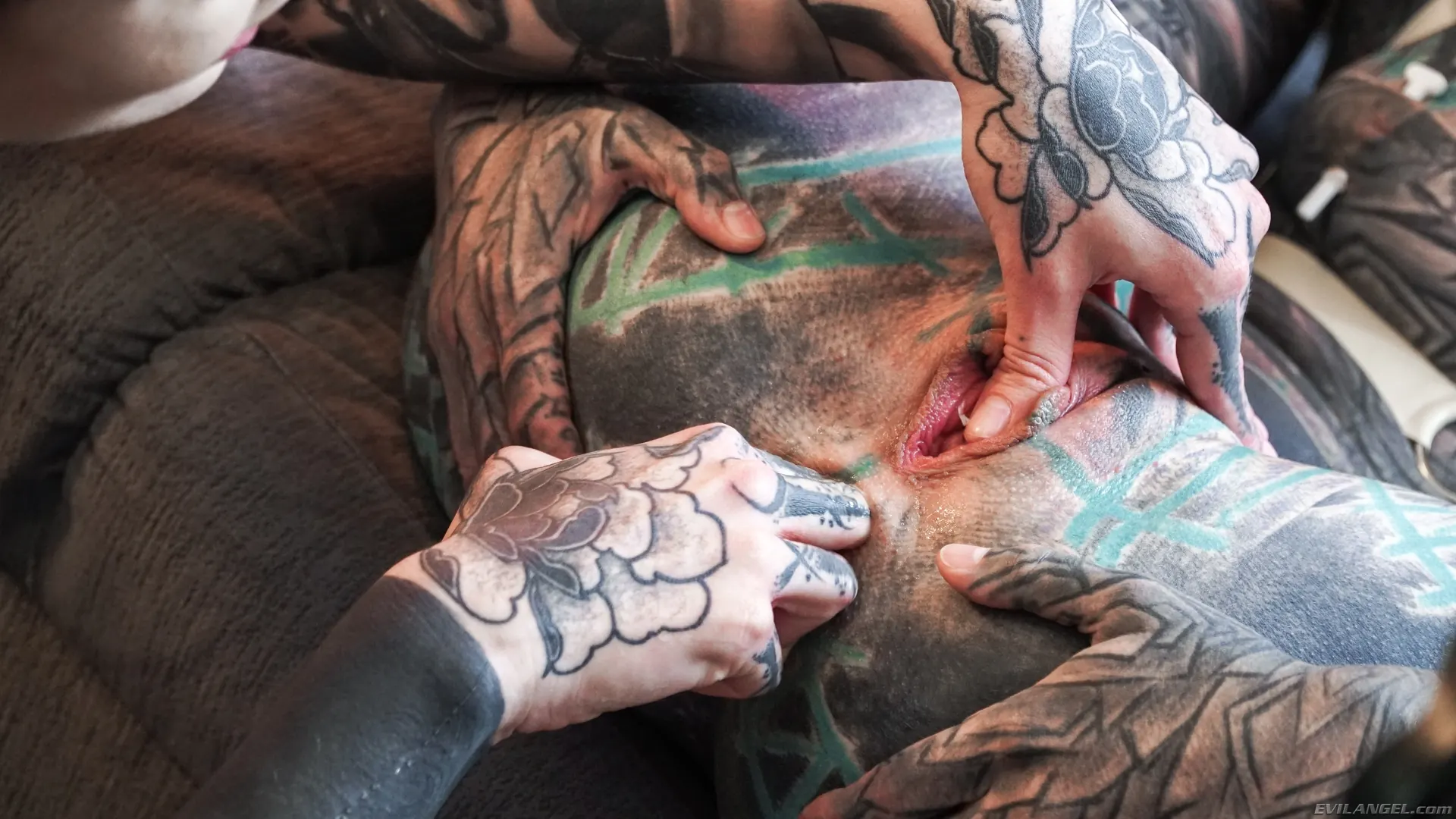 Evil Angel 'and Nux Vomica' starring Anuskatzz (Photo 6)