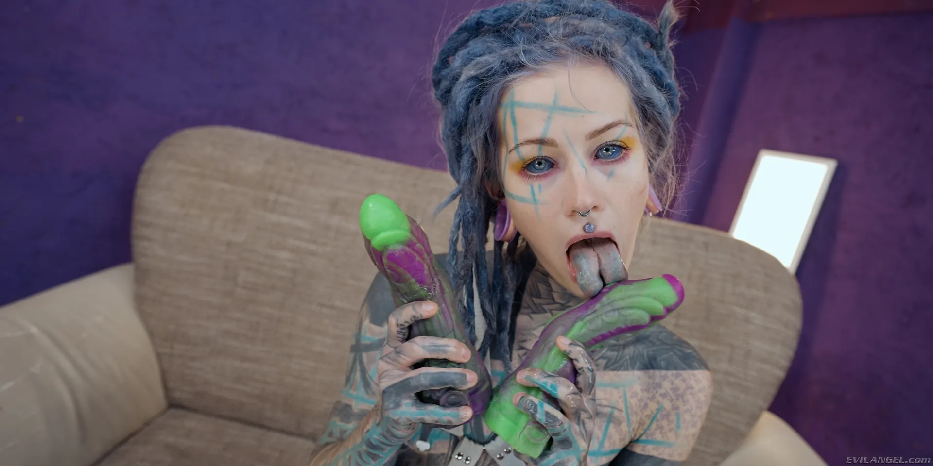 Evil Angel 'Double Anal Threesome!' starring Anuskatzz (Photo 2)