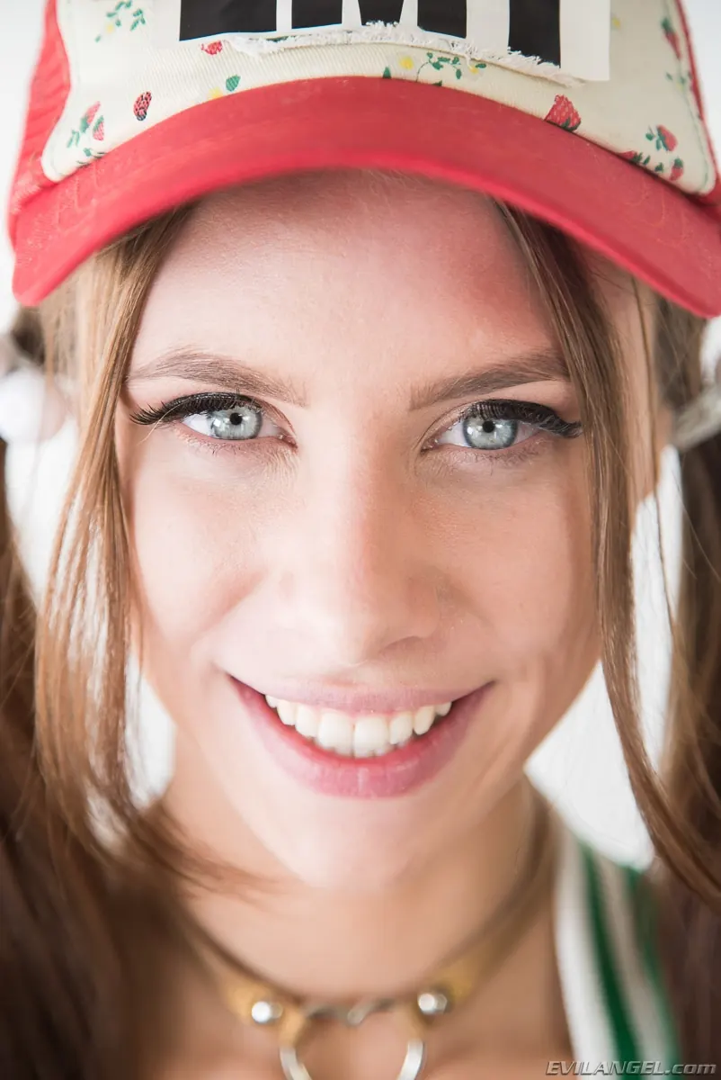 Evil Angel 'Hookup Hotshot: Extreme Dating' starring Anya Olsen (Photo 3)