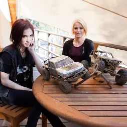 Ash Hollywood en 'Evil Angel' Las niñas serán niños (Miniatura 1)