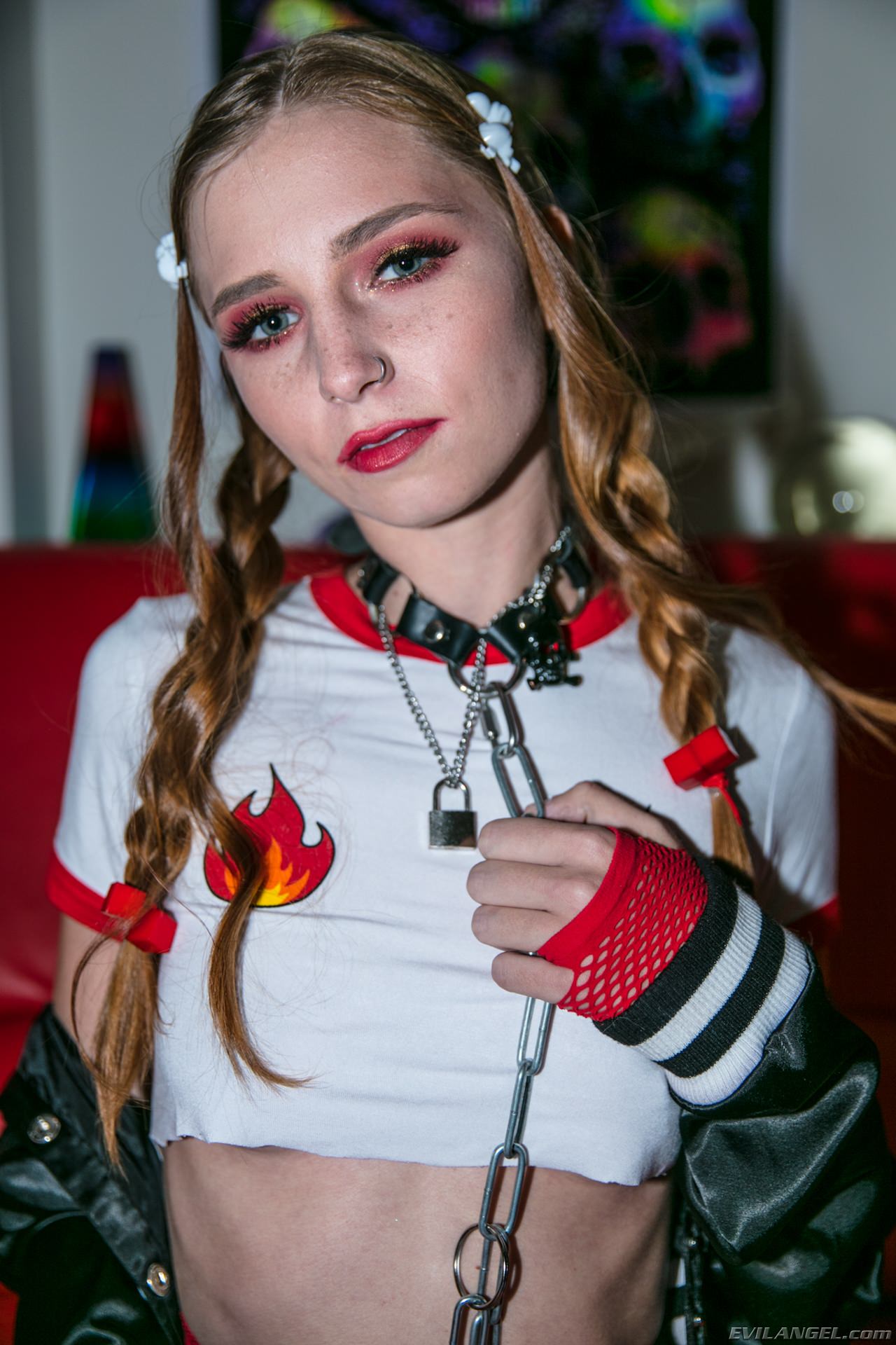 Ava Parker en 'Evil Angel' Hotshot de conexión: cintas de sexo volumen 2 (Miniatura 6)