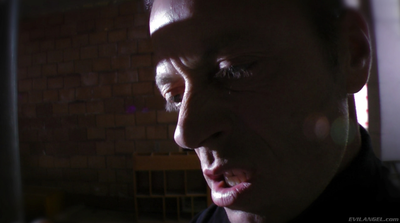 Brooklyn Lee en 'Evil Angel' Voraz - temporada 01 episodio 5 (Miniatura 12)