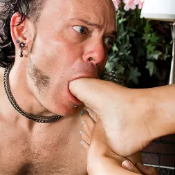 Cali Carter en 'Evil Angel' malo 02 (Miniatura 2)