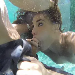 Casey Calvert en 'Evil Angel' Volumen de líquido 2 (Miniatura 6)