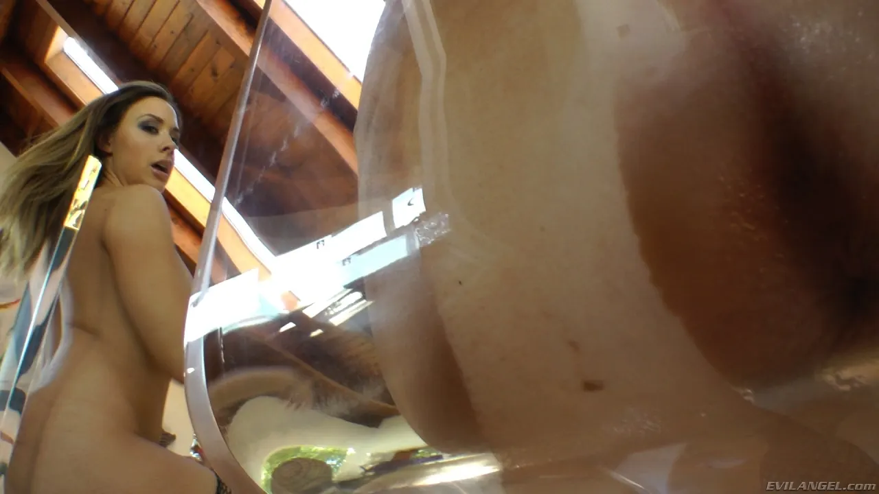 Evil Angel 'Buttman se centró en 10' protagonizando Chanel Preston (foto 12)