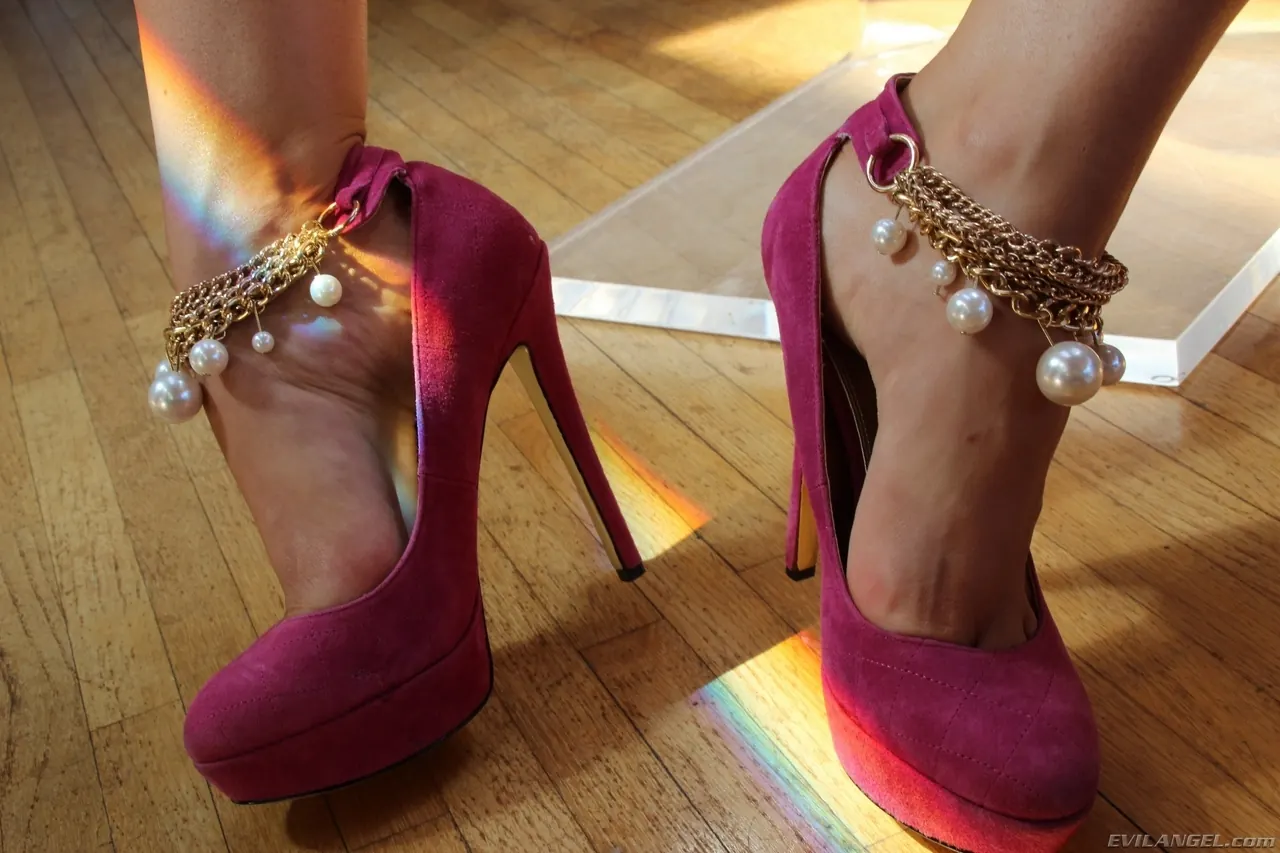 Evil Angel 'Stretch Class 15' starring Chanel Preston (Photo 12)