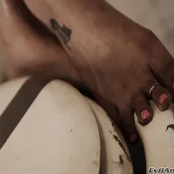 Charley Chase en Agujero en la pared 01 (foto 30) Charley Chase en 'Evil Angel' Agujero en la pared 01 (Miniatura 30)