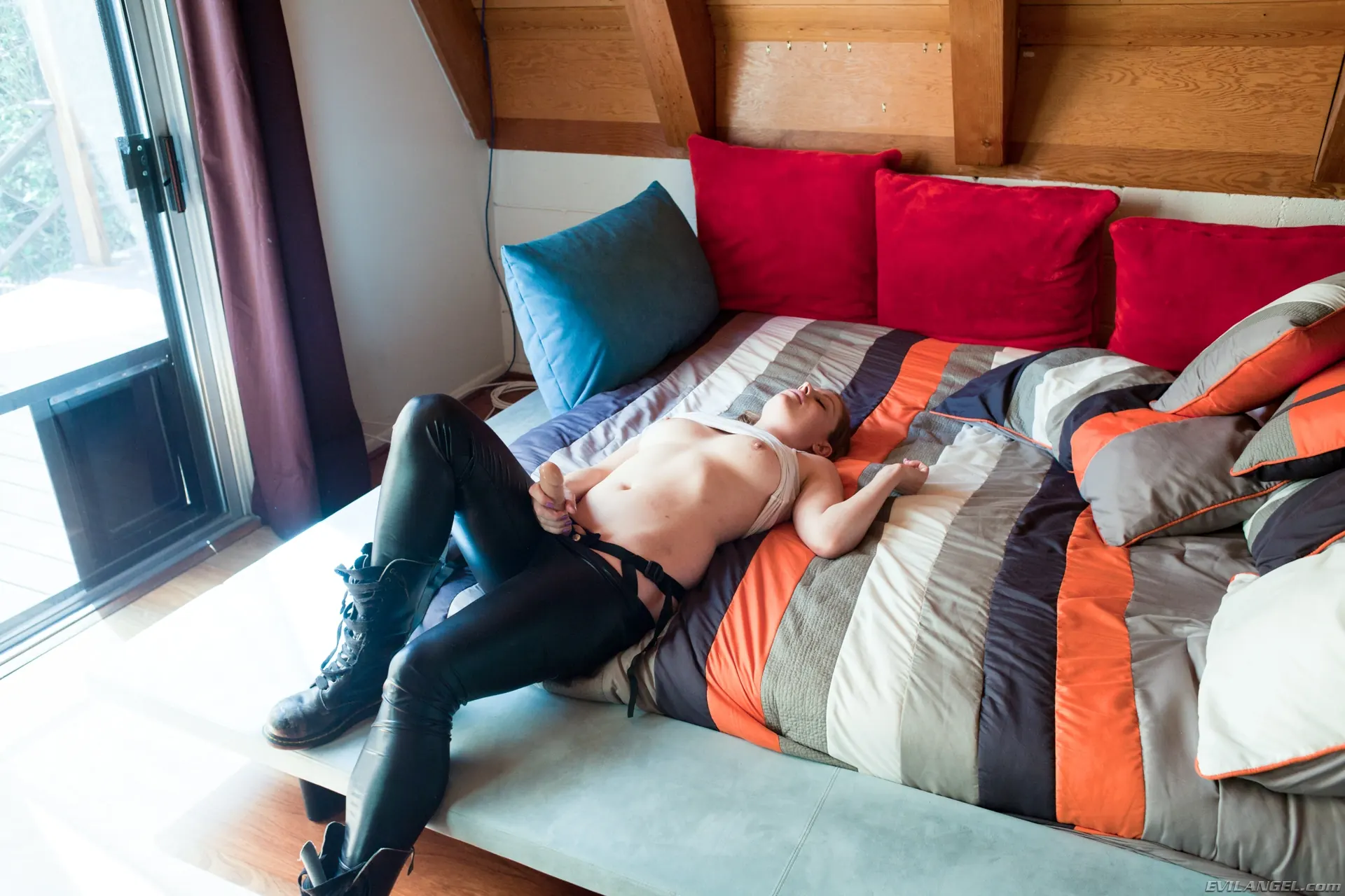 Evil Angel 'Diques con correas 02' protagonizando Chastity Lynn (foto 14)