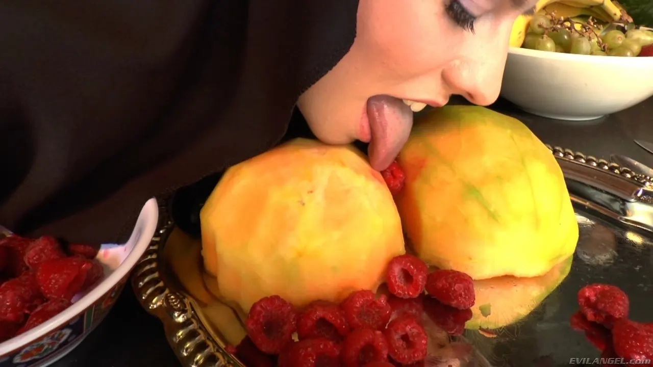 Evil Angel 'Voraz - Temporada 2 Episodio 7' protagonizando Chastity Lynn (foto 7)