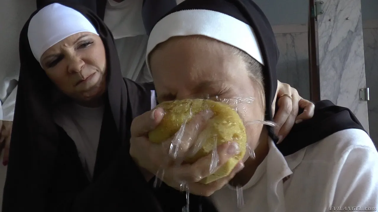 Evil Angel 'Voraz - temporada 2 episodio 9' protagonizando Chastity Lynn (foto 2)