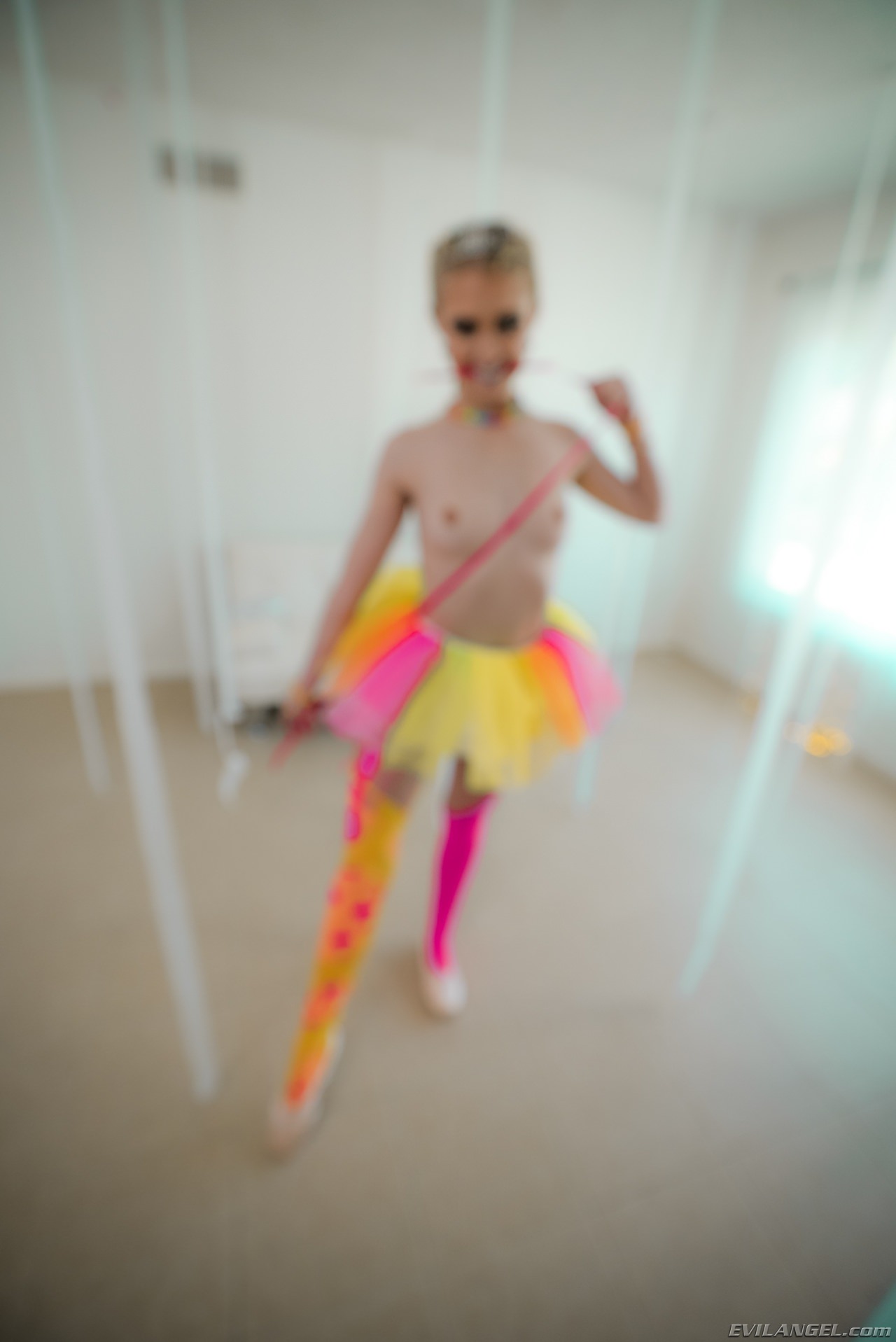 Chloe Cherry en 'Evil Angel' Princesas anales (Miniatura 220)
