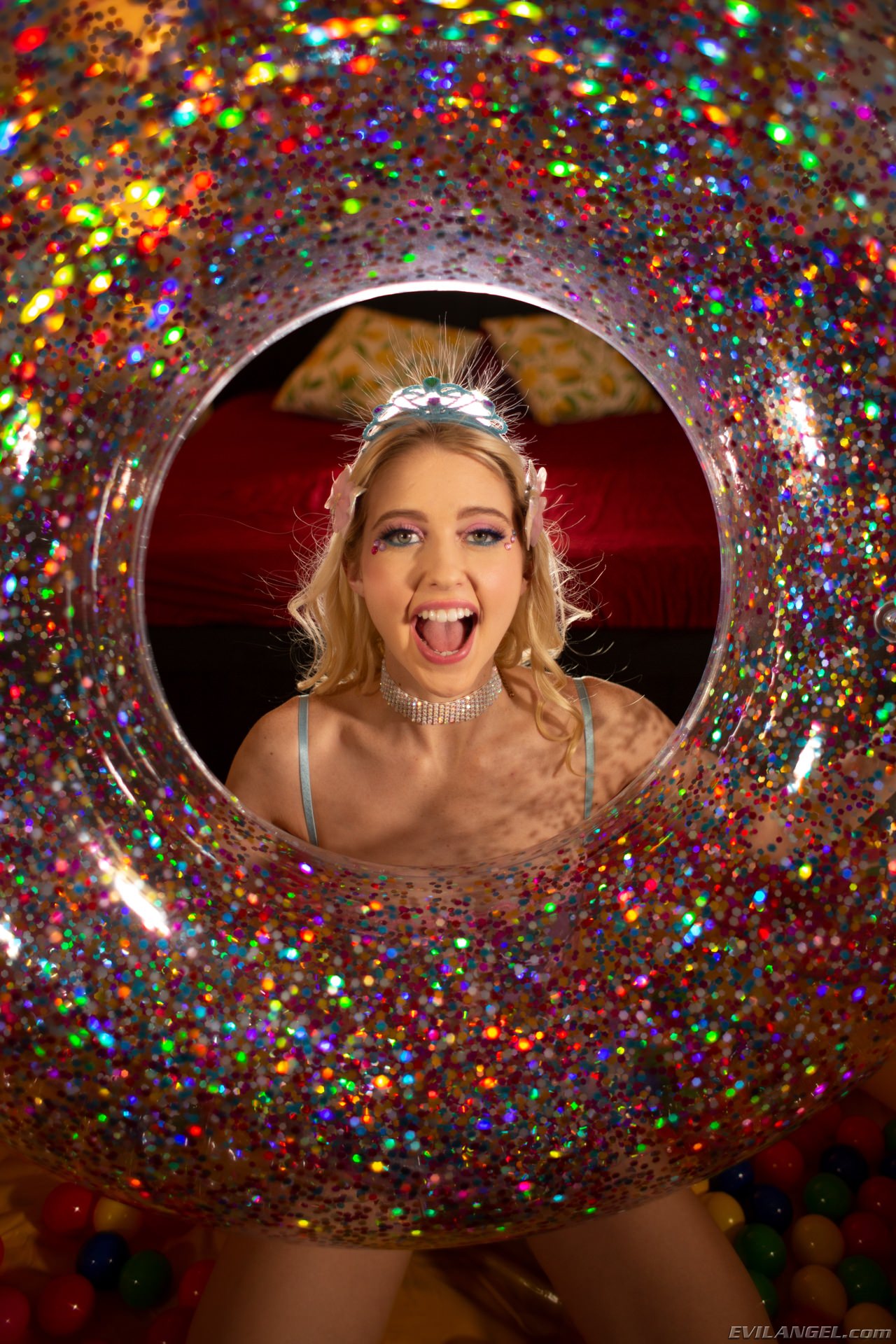 Chloe Cherry en 'Evil Angel' Aceitado y mimado (Miniatura 10)
