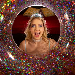 Chloe Cherry en 'Evil Angel' Aceitado y mimado (Miniatura 10)
