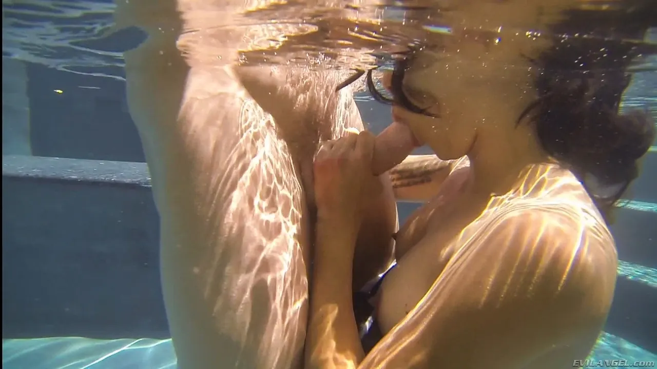 Evil Angel 'Fluido' protagonizando Dana Vespoli (foto 10)