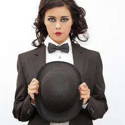 Dana Vespoli en 'Evil Angel' Volumen de líquido 02 (Miniatura 1)