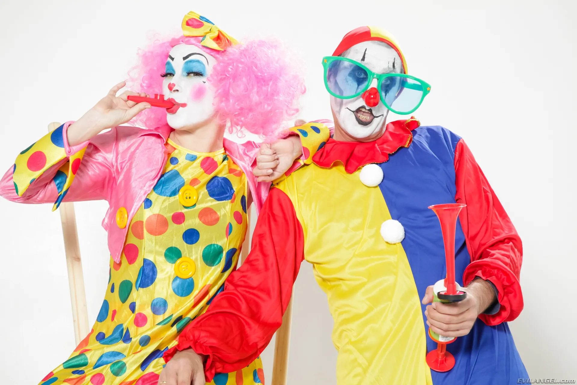 Evil Angel 'DestornilladorX' protagonizando Dana Vespoli (foto 7)