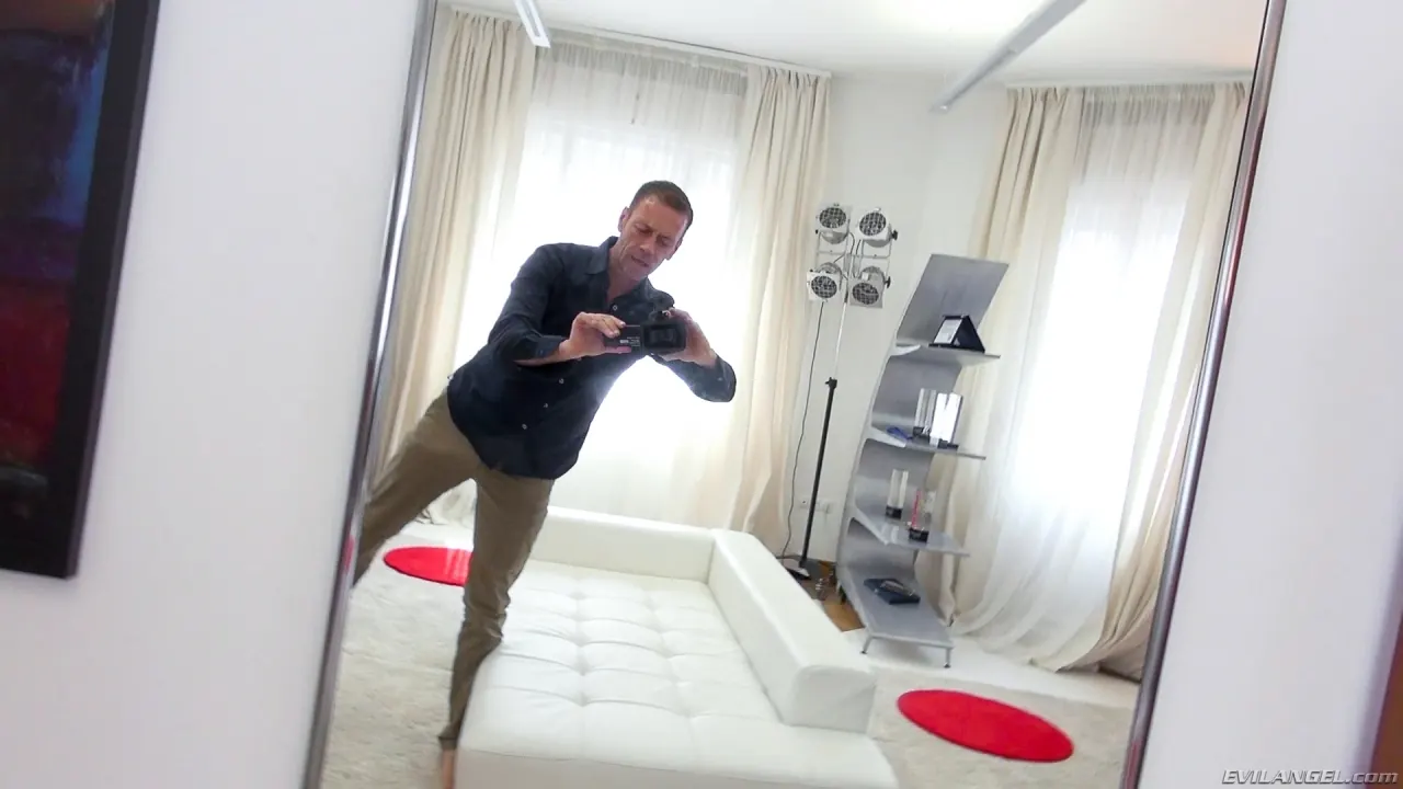 Evil Angel 'Rocco uno a uno 11' protagonizando Dyana Hot (foto 1)