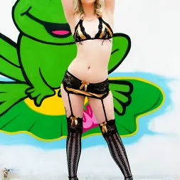 Ella Nova en 'Evil Angel' Terapia de culo (Miniatura 3)