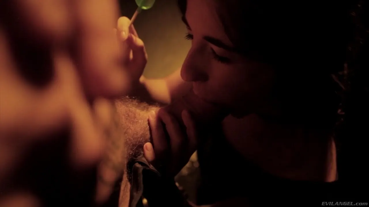 Evil Angel 'The Player' starring Ena Sweet (Photo 4)