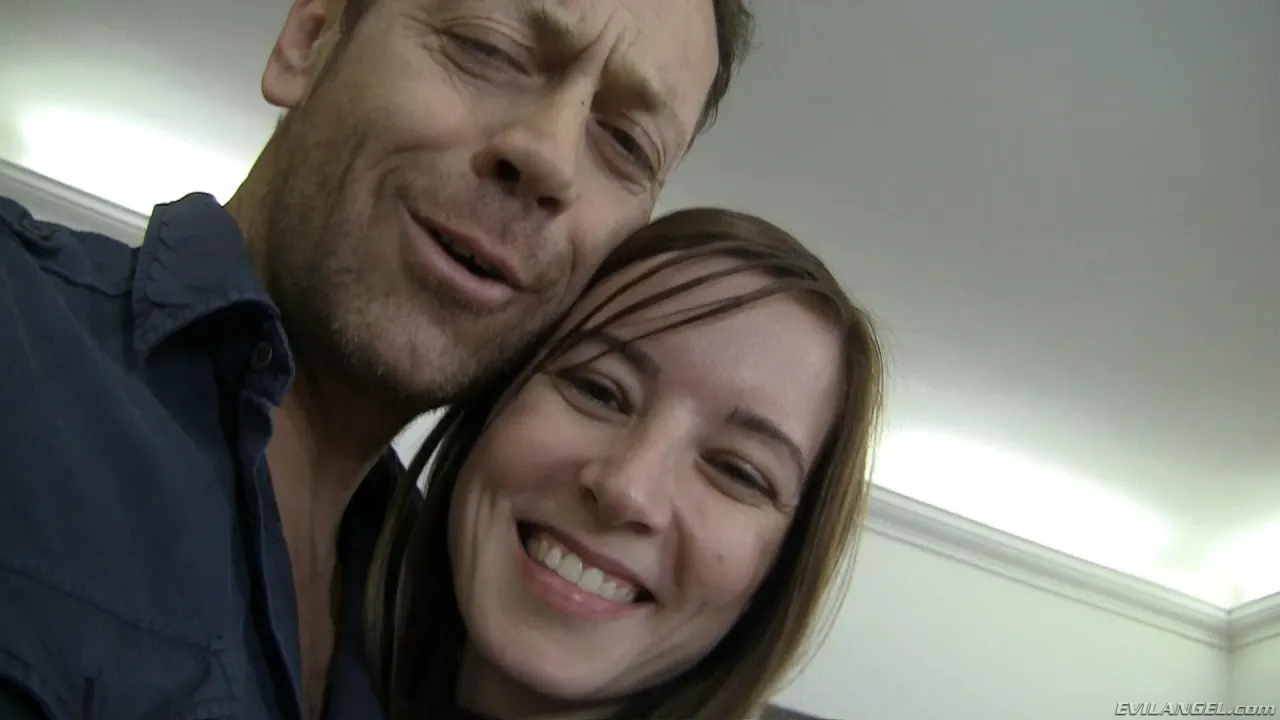 Evil Angel 'El punto de vista de Rocco 17' protagonizando Eva H (foto 2)