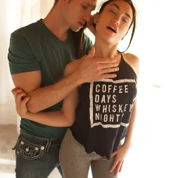 Gabi Paltrova en 'Evil Angel' Maltratado 7 (Miniatura 126)