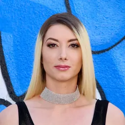 Gia Love in Anal Booty Cuties (Photo 3) Gia Love in 'Evil Angel' Anal Booty Cuties (Thumbnail 3)