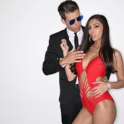 Gianna Dior en 'Evil Angel' Artcore: páginas centrales (Miniatura 306)