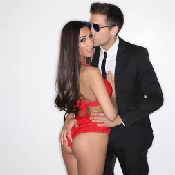 Gianna Dior en 'Evil Angel' Artcore: páginas centrales (Miniatura 340)