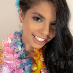 Gina Valentina en 'Evil Angel' Putas de verano 2 (Miniatura 2)