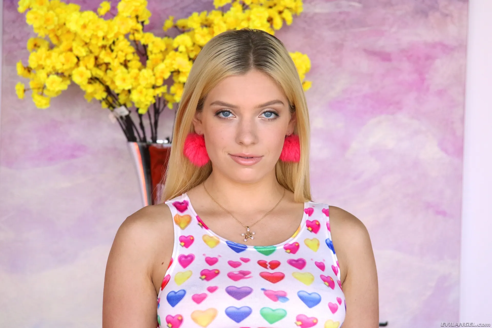 Evil Angel 'En lo profundo de ese culo 4' protagonizando Giselle Palmer (foto 60)