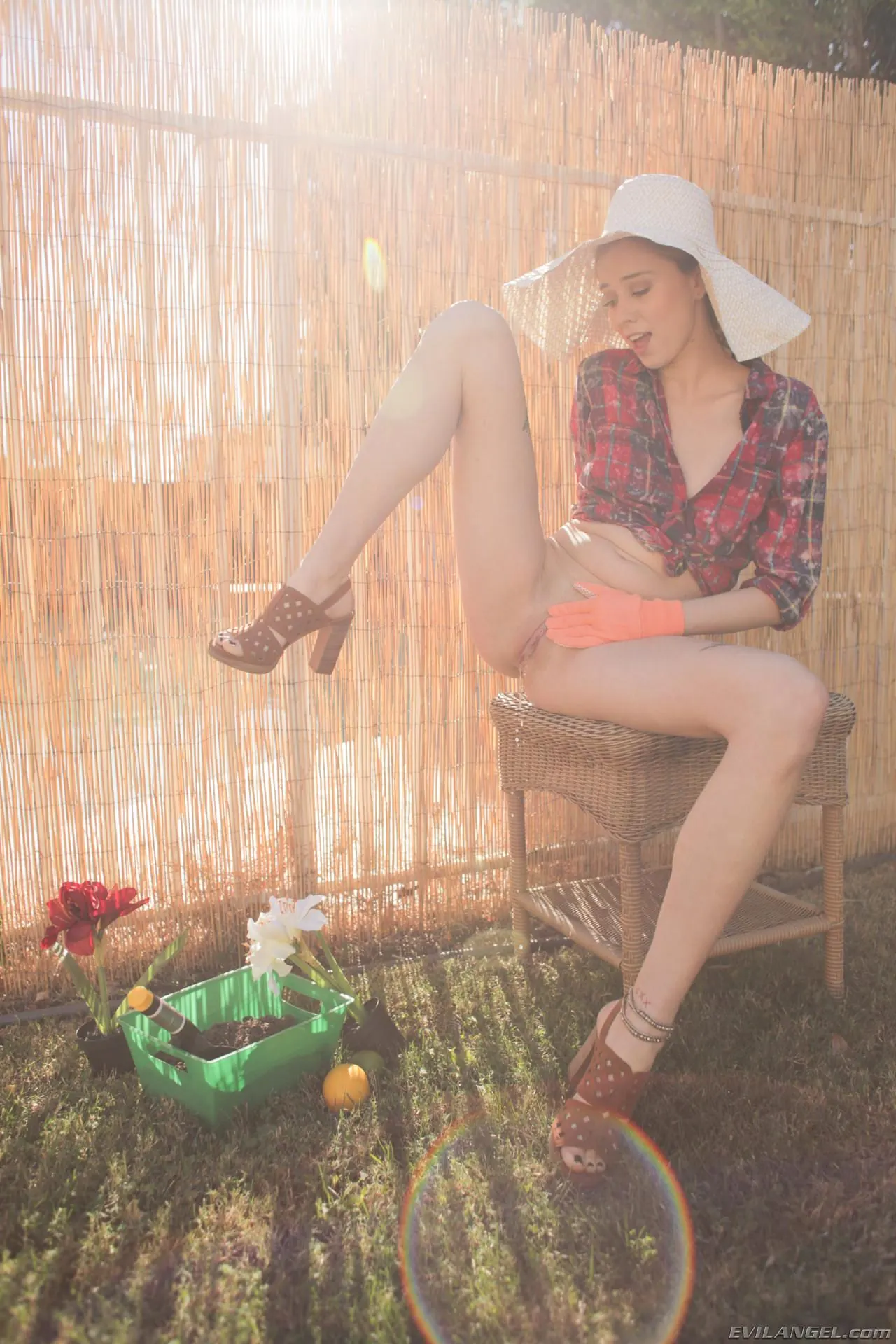 Evil Angel 'Pequeños chorros' protagonizando Haley Reed (foto 30)