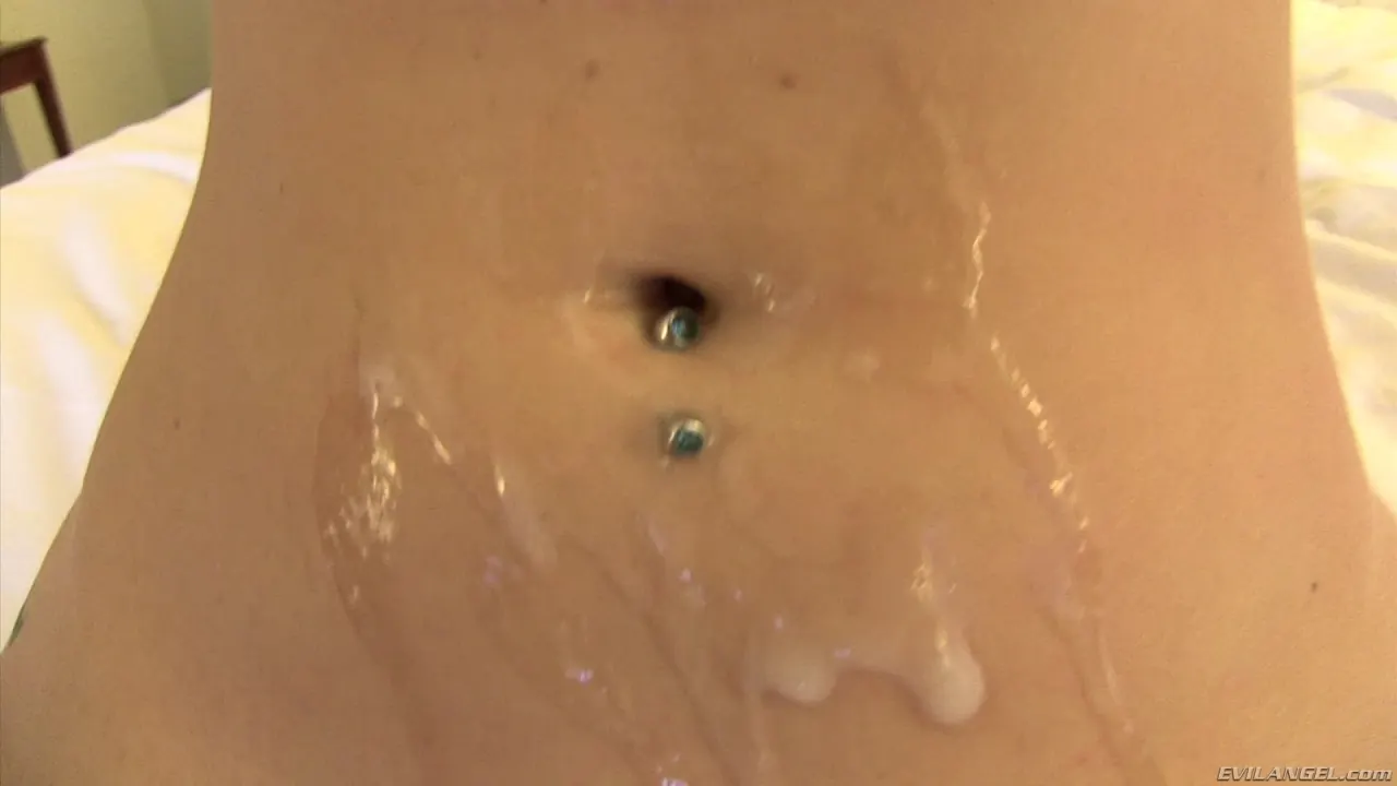 Evil Angel 'Raw 19' starring Harley Dean (Photo 9)