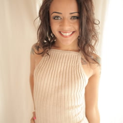 Holly Hendrix en 'Evil Angel' Culo abierto de par en par 3 (Miniatura 1)