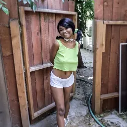 Kahlista Stonem en 'Evil Angel' Hookup hotshot - temporada de slime (Miniatura 2)