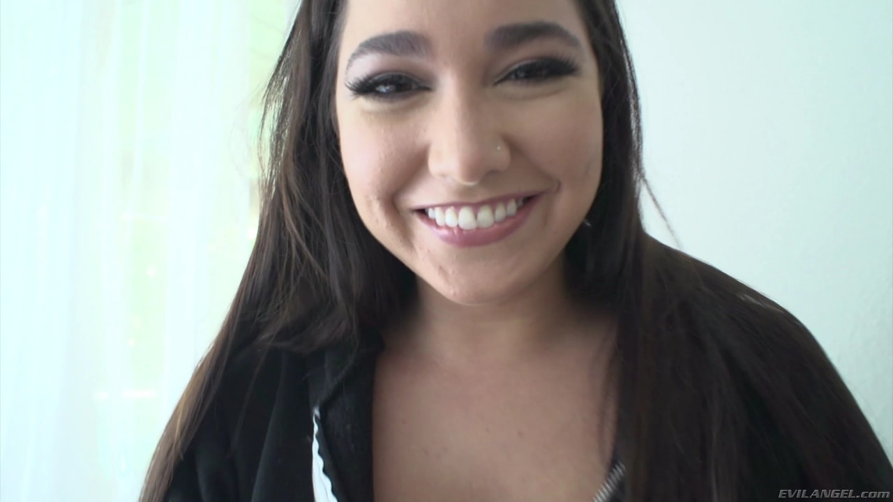 Karlee Grey en 'Evil Angel' Putas de masaje descuidadas (Miniatura 5)