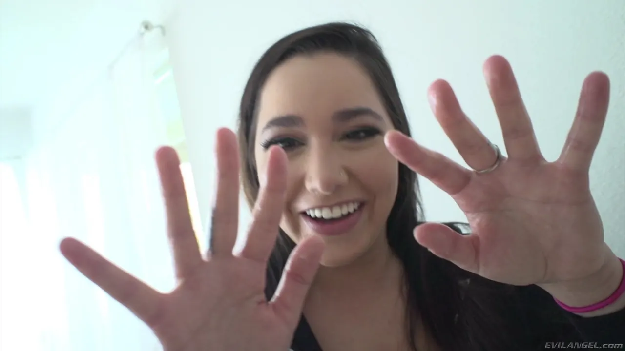 Evil Angel 'Putas de masaje descuidadas' protagonizando Karlee Grey (foto 7)