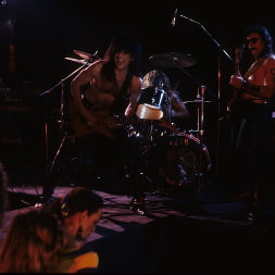 Keisha en 'Evil Angel' El paraíso del rock and roll (Miniatura 97)