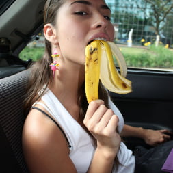 Kelly Bermudez en 'Evil Angel' Adolescentes colombianos 2 (Miniatura 2)