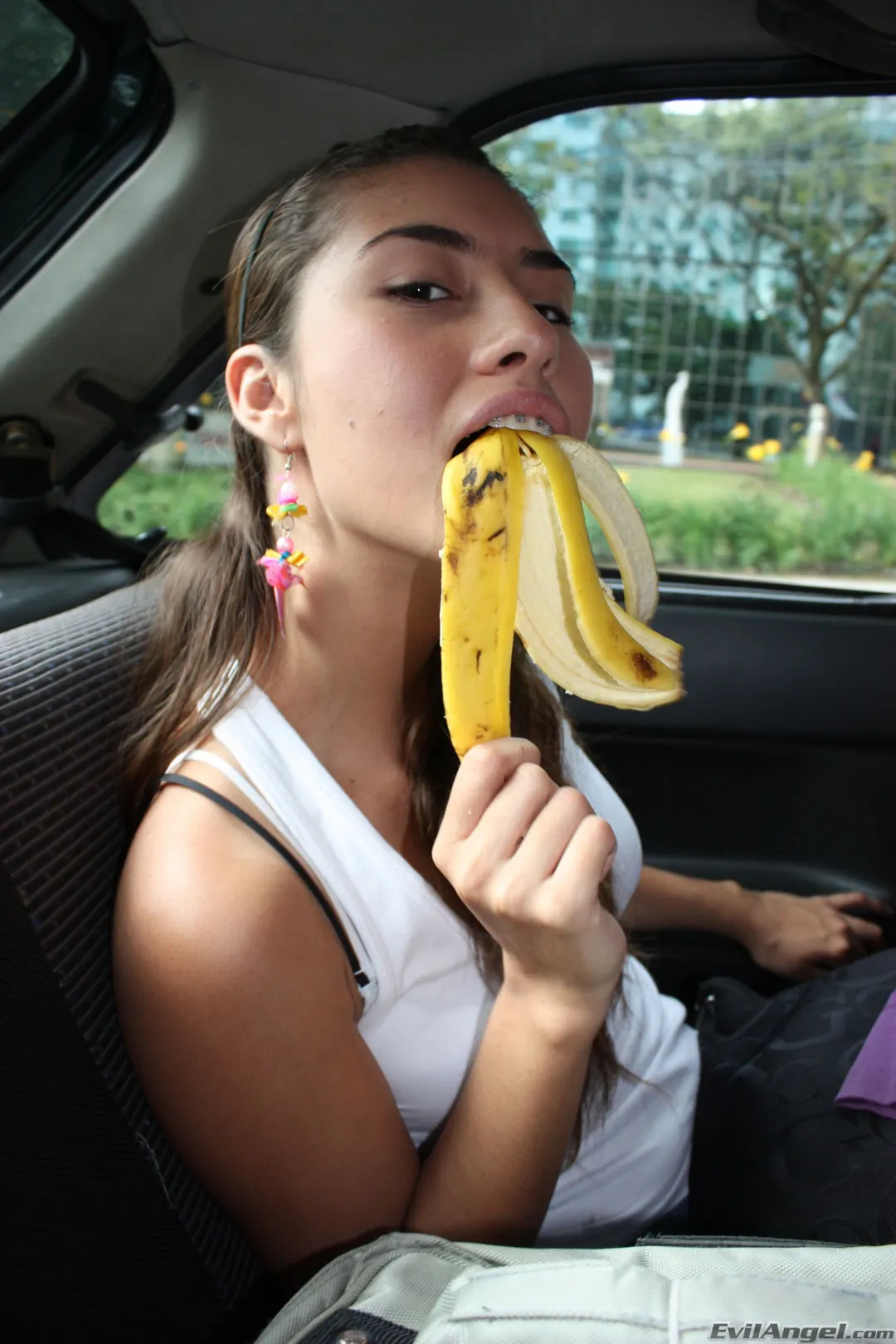 Kelly Bermudez in 'Colombian Teens 2' from 'Evil Angel' (Photo 2) Evil Angel 'Colombian Teens 2' starring Kelly Bermudez (Photo 2)